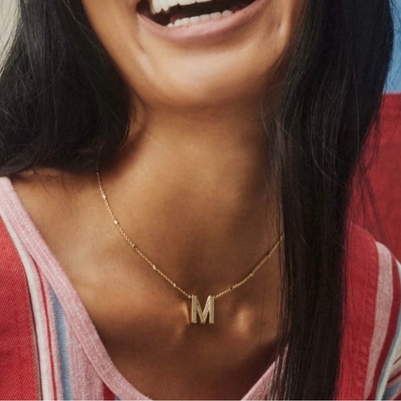 NEW Kendra Scott Initial “M” Pendant Necklace Silver Rhodium Box Pouch - Picture 6 of 8